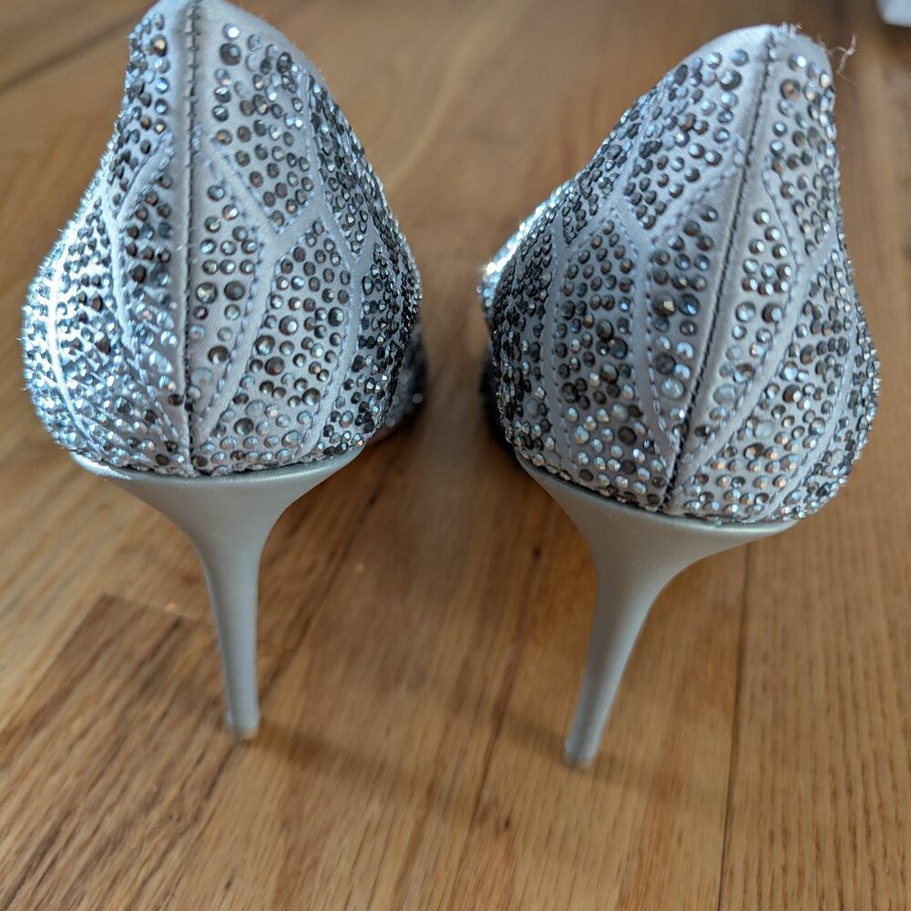 Imagine by Vince Camuto Olivier Rhinestone Pumps - Women's Size 9M - Stone - Picture 6 of 8